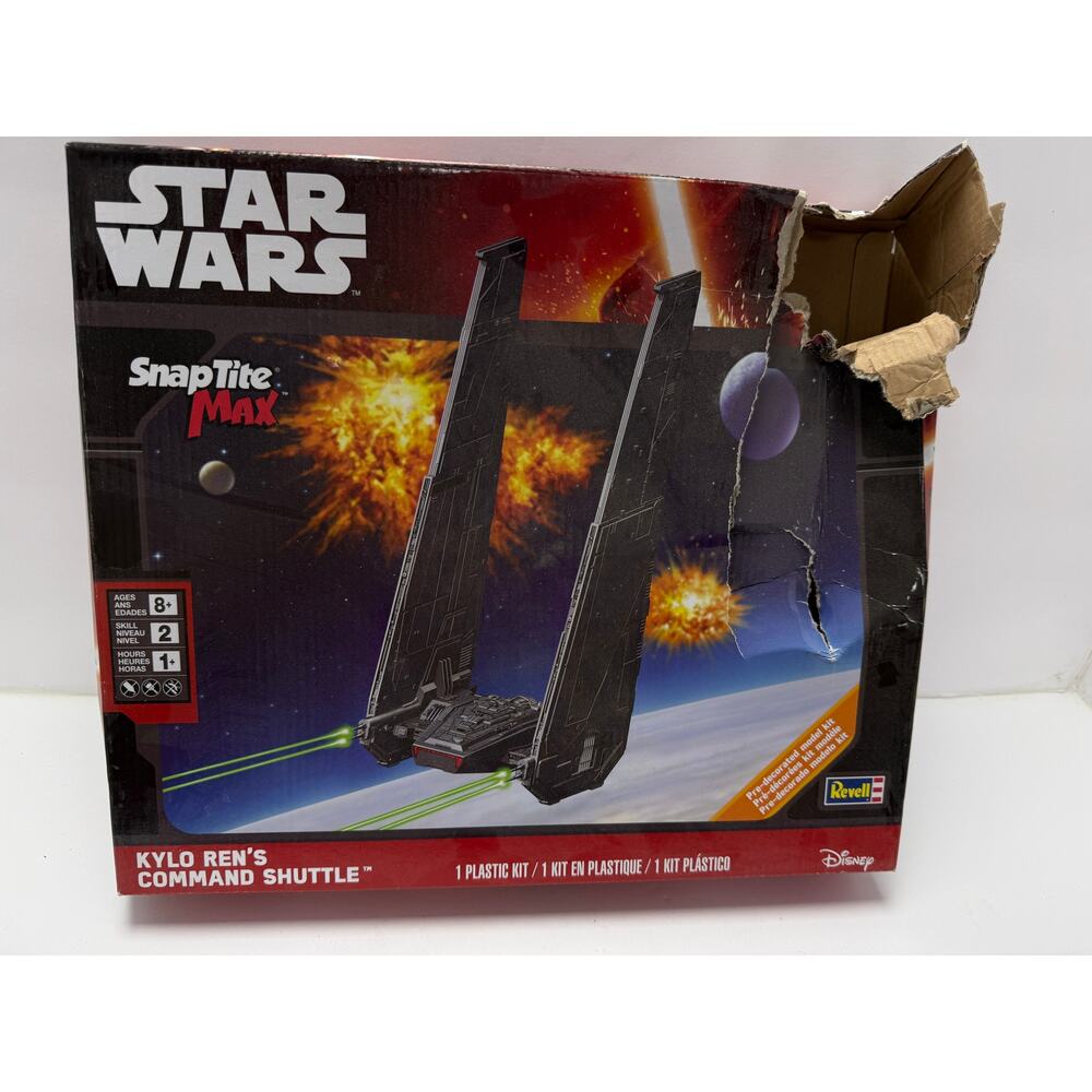 Star Wars Kylo Rens Command Shuttle Revell SnapTite Max Model Kit NIB Box Damage